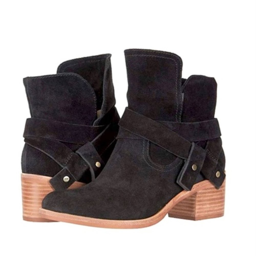 UGG Black Suede Elora Bootie 7.5 EUC